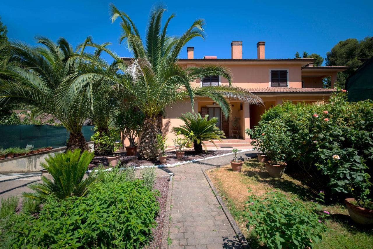 Villa Alida Casa Vacanze Foligno Eksteriør billede