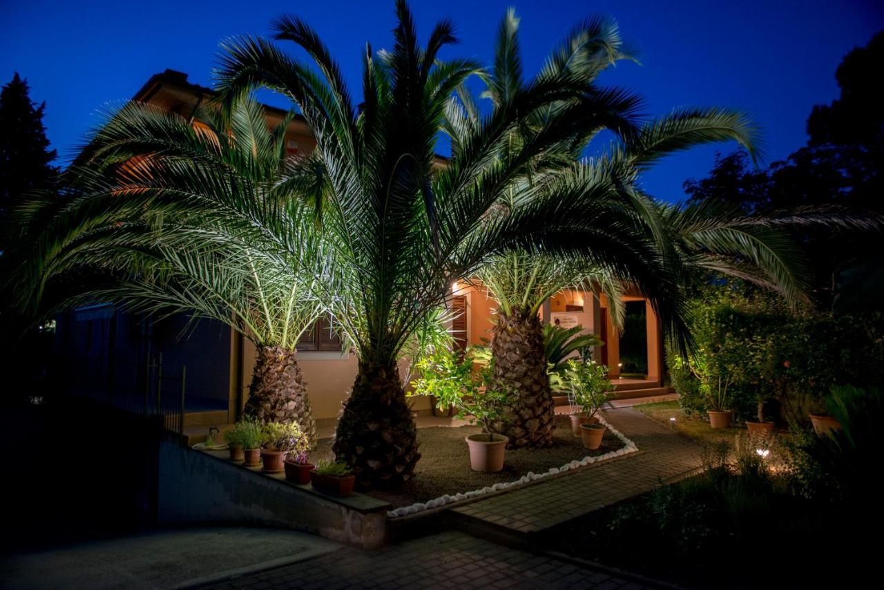 Villa Alida Casa Vacanze Foligno Eksteriør billede
